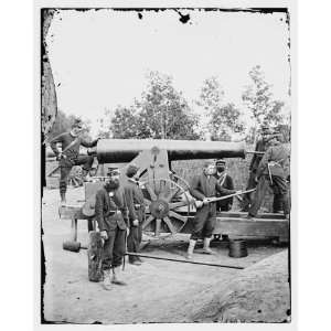  Arlington,Virginia. Big gun at Fort Woodbury