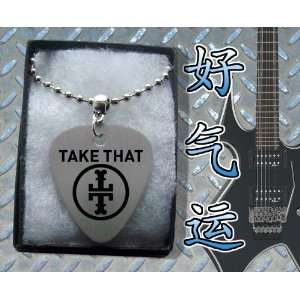  Take That Metal Guitar Pick Necklace Boxed Electronics