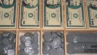 MELISSA & DOUG CLASSIC TOY PLAY MONEY IN WOOD DRAWER BNIB  