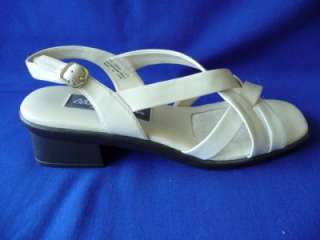 Easy Street Shoes Womens Strappy SANDALS Bone 10 N NIB  