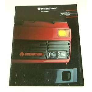   1989 89 International 700 900 Truck BROCHURE Navistar 