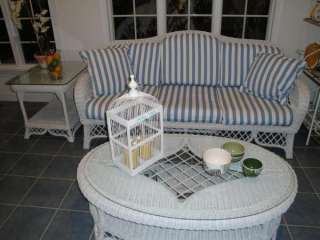   HENRY LINK FRENCH COUNTRY WHITE WICKER SUN ROOM SOFA COUCH  
