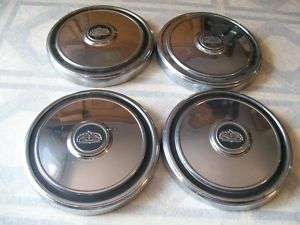 FORD DOG DISH HUBCAPS / FOUR  