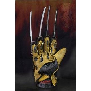 NECA Nightmare on Elm Street Re Make Freddys Prop Replica Glove by 