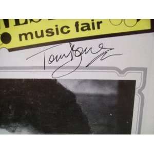 Jones, Tom Playbill Signed Autograph Westbury Music Fair 1979