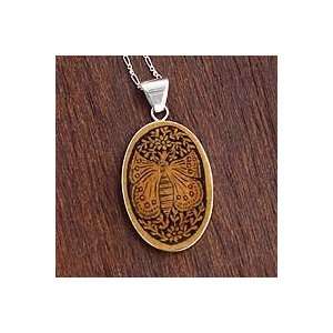 Mate gourd necklace, Queen of the Wind