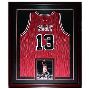  Joakim Noah Autographed Chicago Bulls (Red #13) Deluxe 