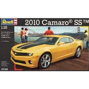  Revell 125 Camaro SS 2010 Toys & Games