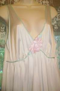 Lovely LORRAINE Silky LONG SHIMMERY Nylon IVORY NIGHTGOWN GOWN~EXCEL 