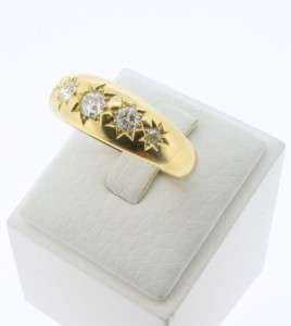 An fantastic ring set in 18ct gold with five exceptional diamonds.The 