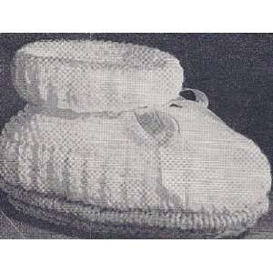  Vintage Knitting PATTERN to make   Poofy Baby Booties Soft 