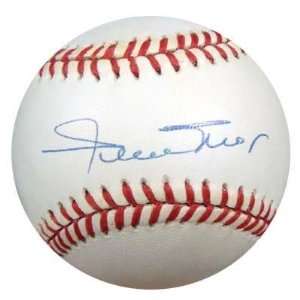  Willie Mays Signed Ball   NL PSA DNA #P39341   Autographed 