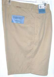 Dockers Tan Tour Shorts Pleated Relaxed Size 32 / 36  