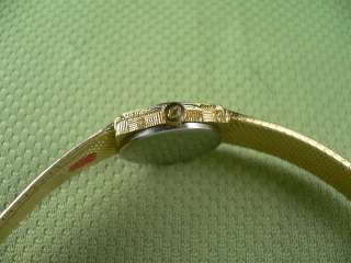 NEW OLD STOCK ENICAR SWISS MADE GOLD PLATED QUARTZ LADY WATCH  