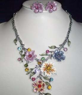 GORGEOUS MULTICOLOR FLOWER CRYSTAL DROP NECKLACE AND EARRINGS SET 