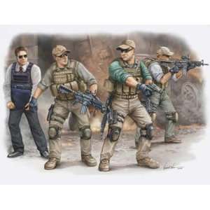  Trumpeter Scale Models   1/35 PMC VIP Protection Team Iraq 