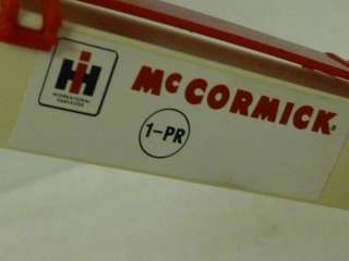 MCCORMICK INTERNATIONAL HARVESTER 1 PR CORN PICKER  