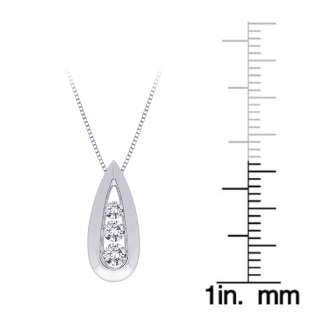14k White Gold 1/3ct TDW Diamond 3 stone Necklace (I J, SI1 SI2 