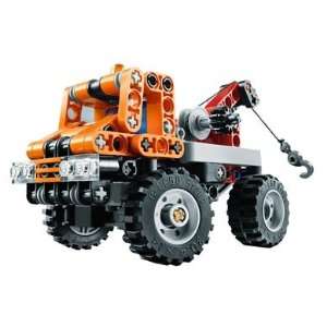  Lego Technic Mini Tow Truck   9390 Toys & Games