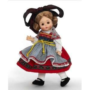  Madame Alexander 8 The Little Girl from Alsace Toys 