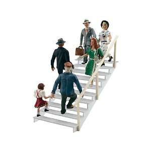    Woodland Scenics HO Taking the Stairs WOOA1954 Toys & Games
