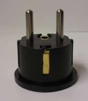 220 Volt plug adapter is included for your convenience.
