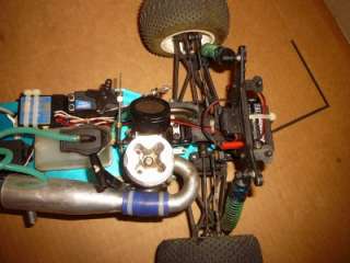 TEAM ASSOCIATED RC 10 GT PLUS R/C TRUCK WITH REMOTE CONTROL  