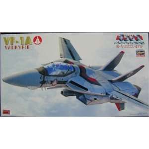    Hasegawa Macross VF 1A VALKYRIE Model Plane Kit Toys & Games
