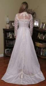   Designer William Cahill California Elegant Wedding Dress SZ 4  