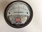 Dwyer Magnehelic Pressure Gage   Series 2000 Model 2304