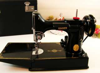 Beautiful Near Mint 1950 Singer 221 Featherweight Sewing Machine 