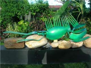   THE IGUANA METAL SCULPTURE WELDED FROM EATING UTENSILS   PAINTED GREEN