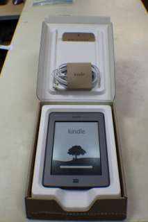  Kindle D01200 3G + WiFi E Reader  