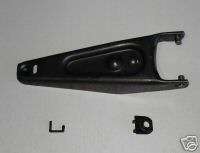 LAND ROVER DISCOVERY DEFENDER CLUTCH ARM WITH CLIPS  
