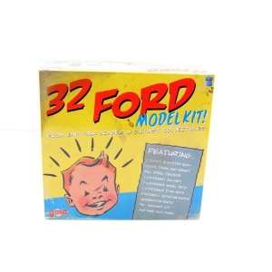  GMP 1/18 1932 Ford Roadster 2 n 1 Model Kit Toys 