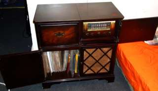   78 record player / shortwave radio combo, 1940s? WORKS PERFECT  