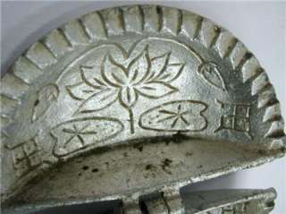 VINTAGE COOKIE MOLD , UNUSUAL AND RARE . DATED  