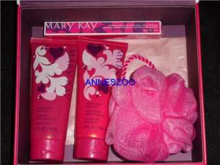   ROMANTIC PETALS gift SET body lotion mist shower gel   