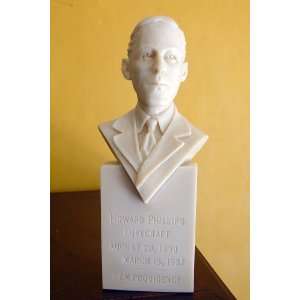  H.P. Lovecraft Bust 