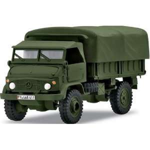   HO scale Unimog S 404 Flatbed Cargo with Personnel Carrier and Tarp Up