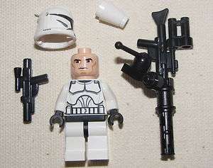 LEGO 1 STAR WARS CLONE TROOPER WITH LARGE GUNS WEAPONS  