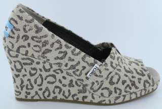 TOMS SNOW LEOPARD WOMENS WEDGES  