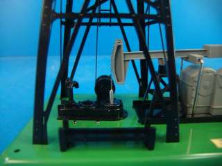   Railking O Scale Gulf Oil Derrick Opperating Model Train Layout 455
