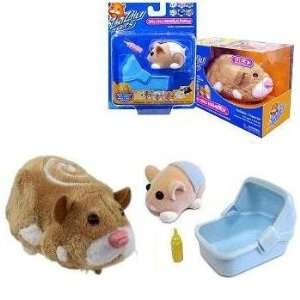   Zhu Zhu Pets Hamster and Baby   Mr Squiggles and Peanut Toys & Games