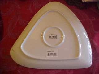 This is a NEW Denby Triangle plate in the Serve pattern. The plate 